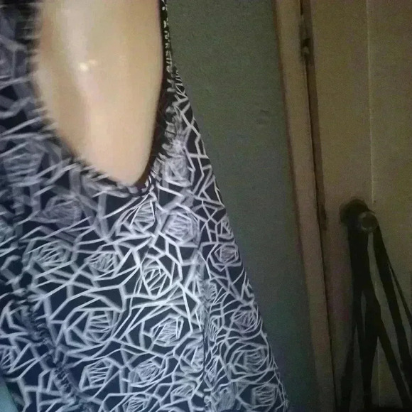 Lululemon  blouse - Picture 6 of 8